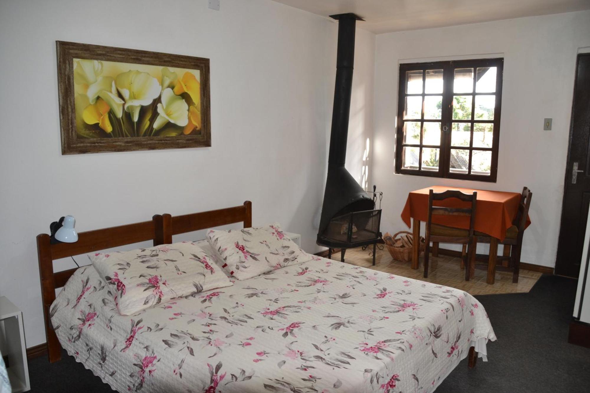 Hotel Pousada Dos Pinheiros Канела Экстерьер фото