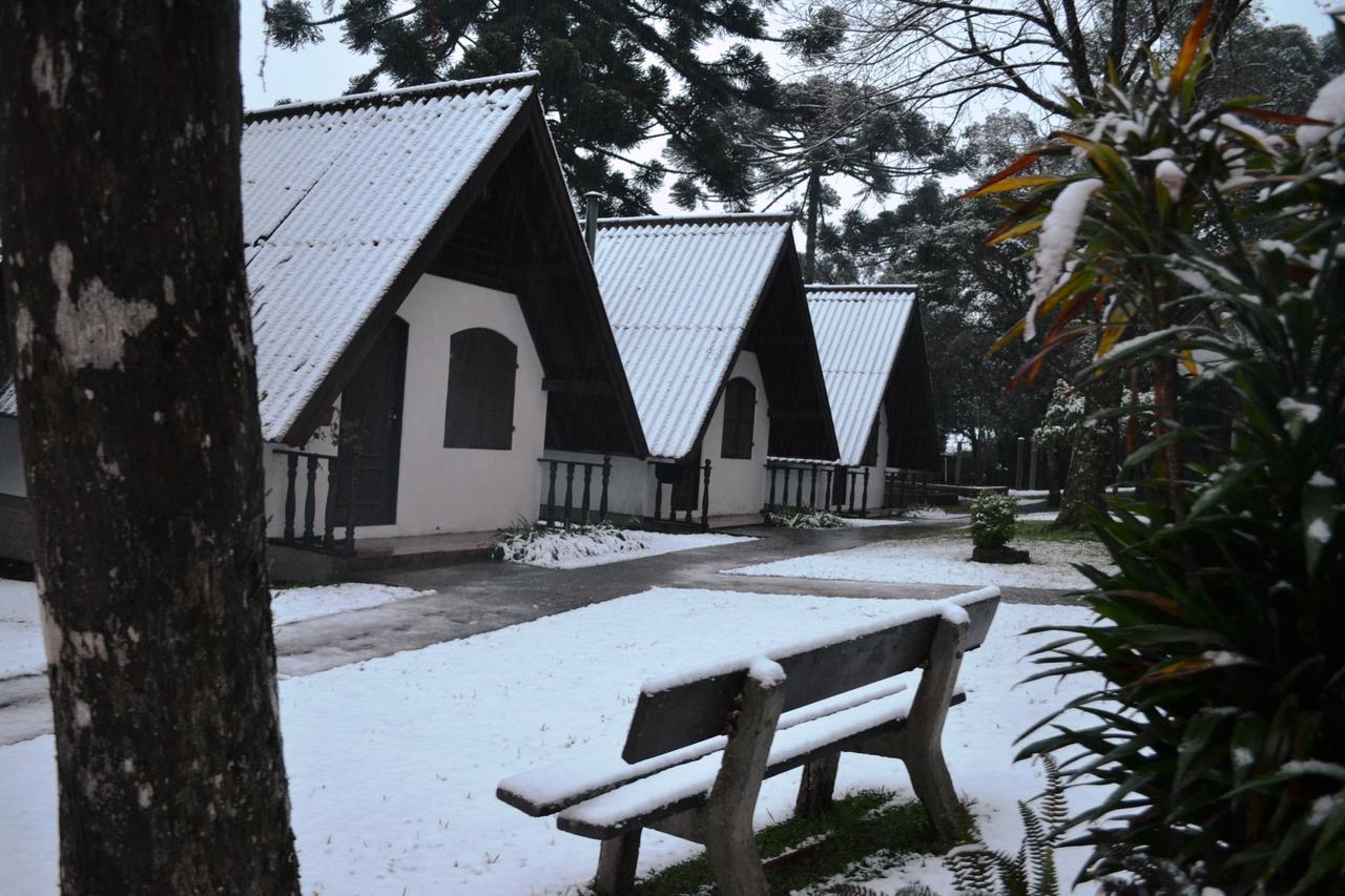 Hotel Pousada Dos Pinheiros Канела Экстерьер фото